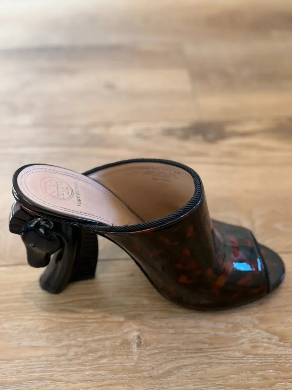 Tory Burch Barton Horse Heel Slides - Tortoiseshell Patent Leather - Size 9.5 - Picture 8 of 11